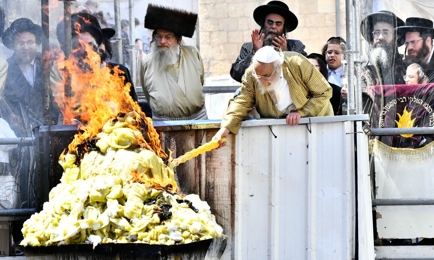 ל"ג בעומר בחצה"ק תולדות אהרן