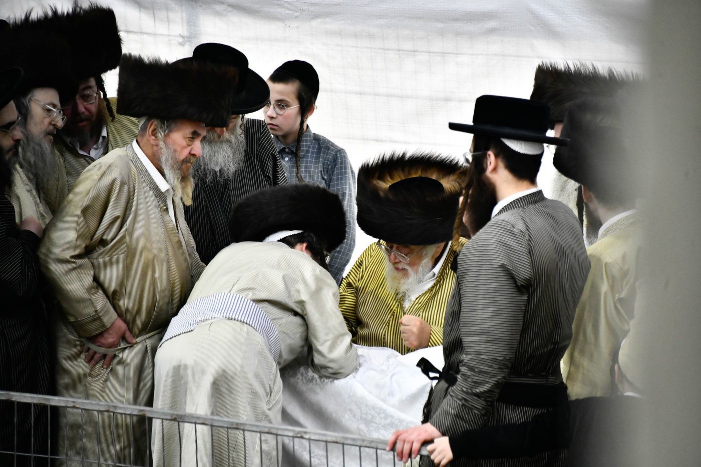 ל"ג בעומר בחצה"ק תולדות אהרן