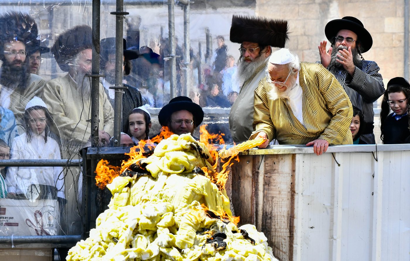 ל"ג בעומר בחצה"ק תולדות אהרן
