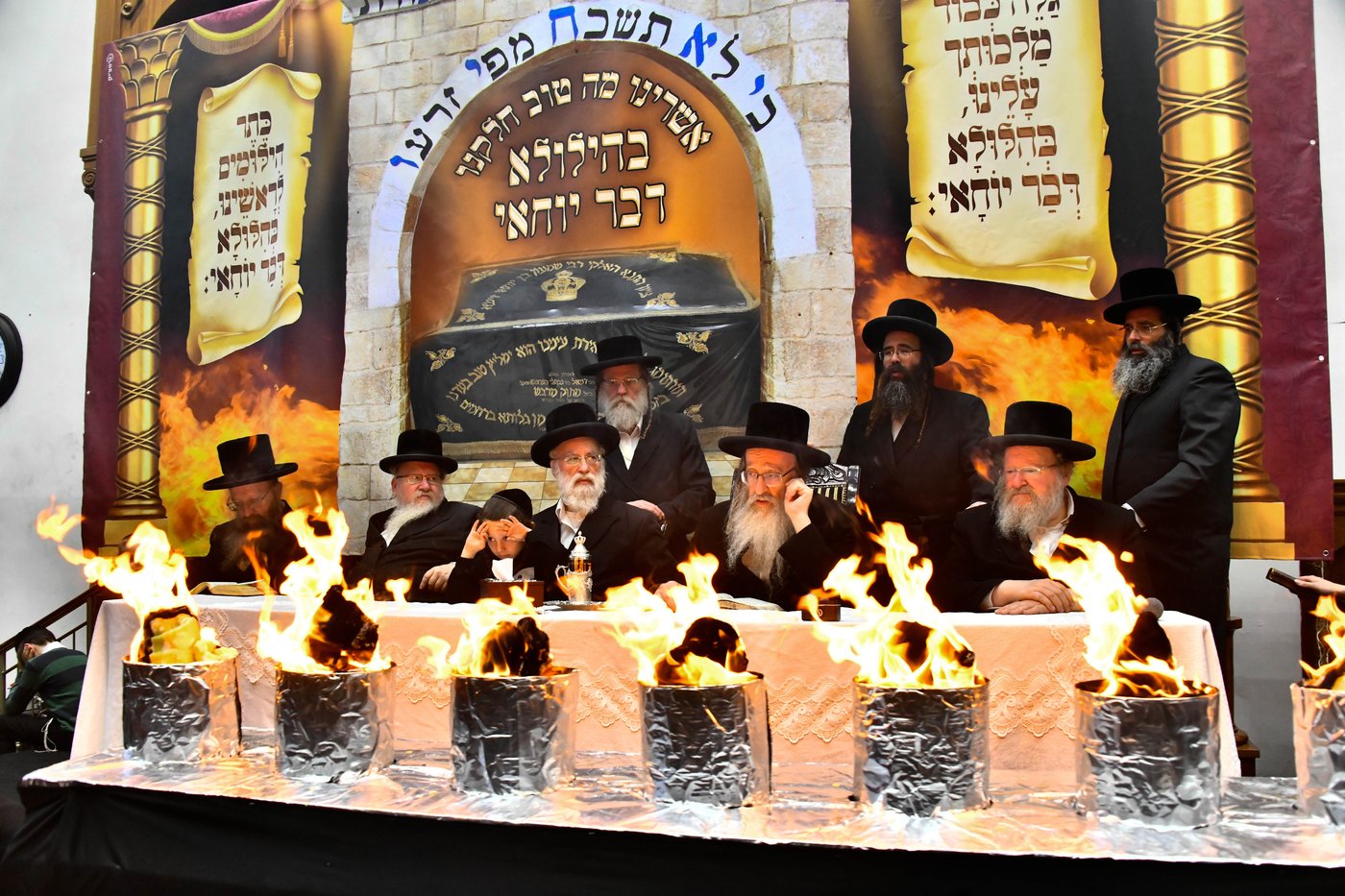 ל"ג בעומר בחצה"ק ביאלה