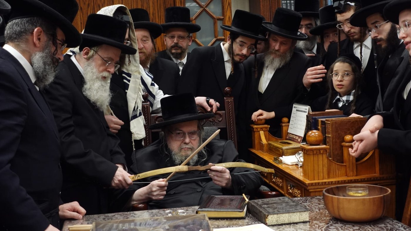 ל"ג בעומר בחצה"ק בעלזא