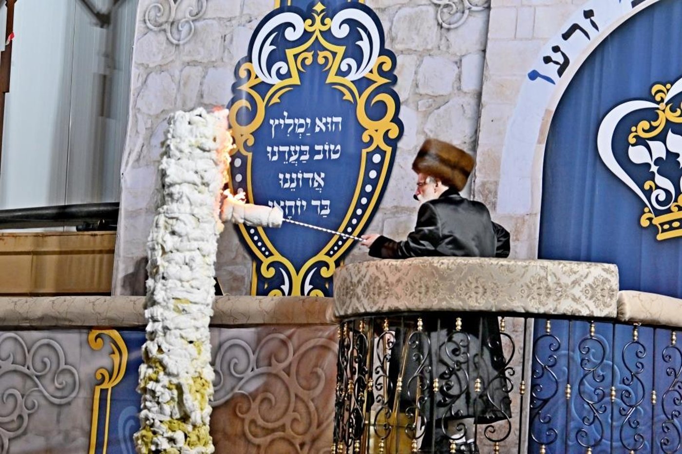 ל"ג בעומר בחצה"ק ויזניץ