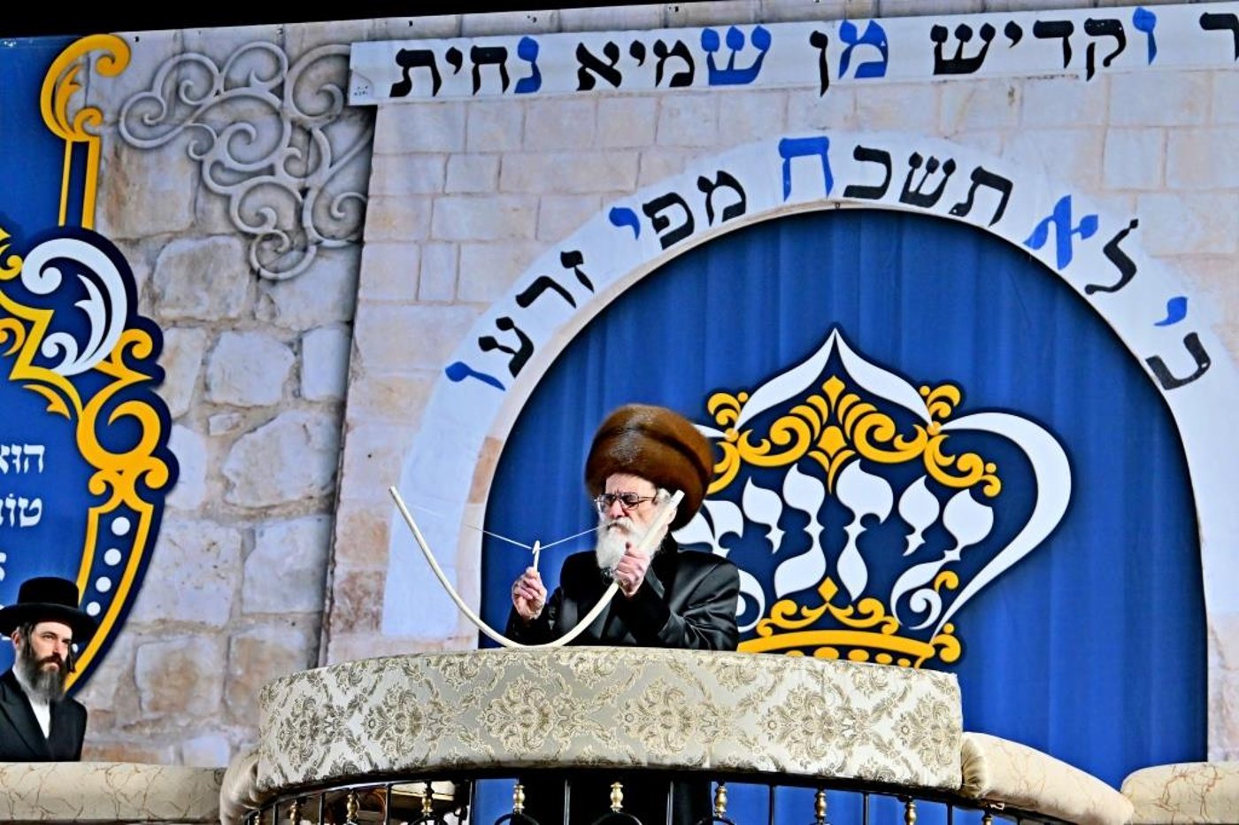 ל"ג בעומר בחצה"ק ויזניץ