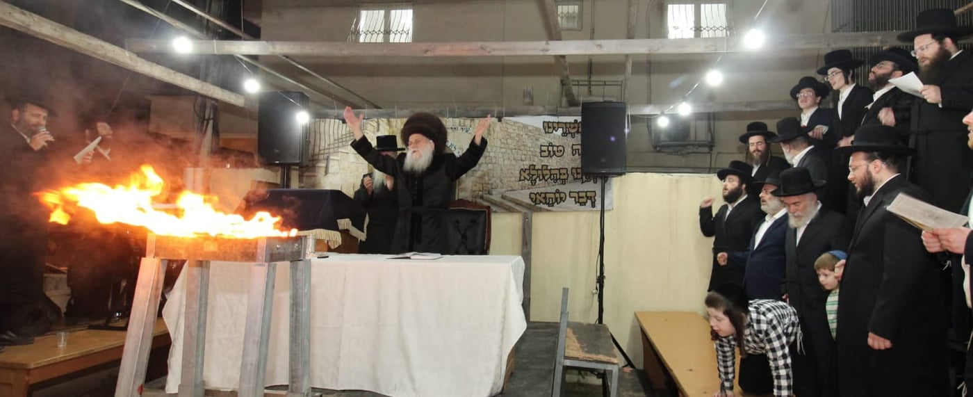 ל"ג בעומר בחצה"ק בוטושאן