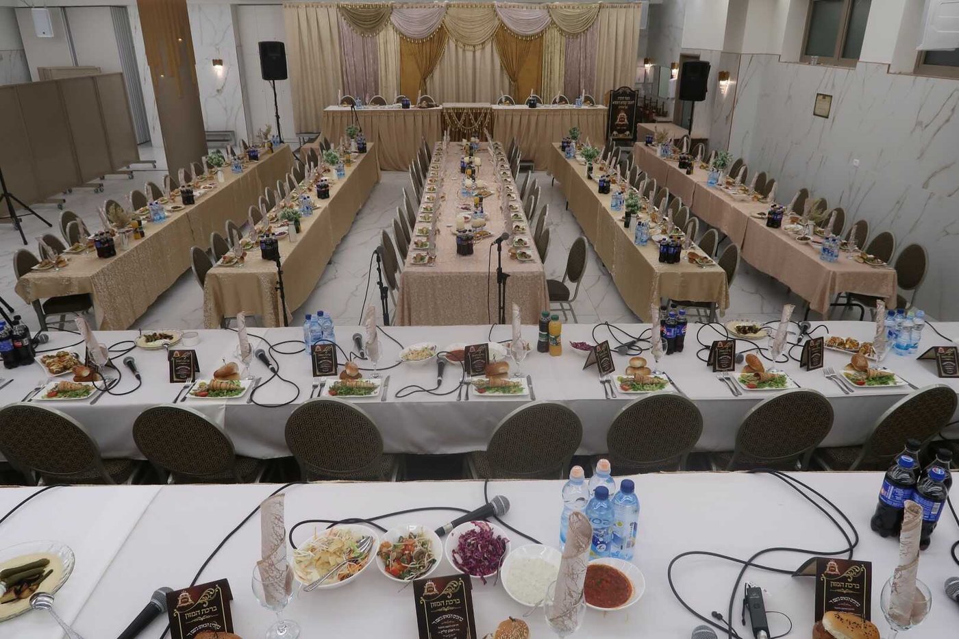 האדמו"ר מסערט ויז'ניץ בטיש פסח שני