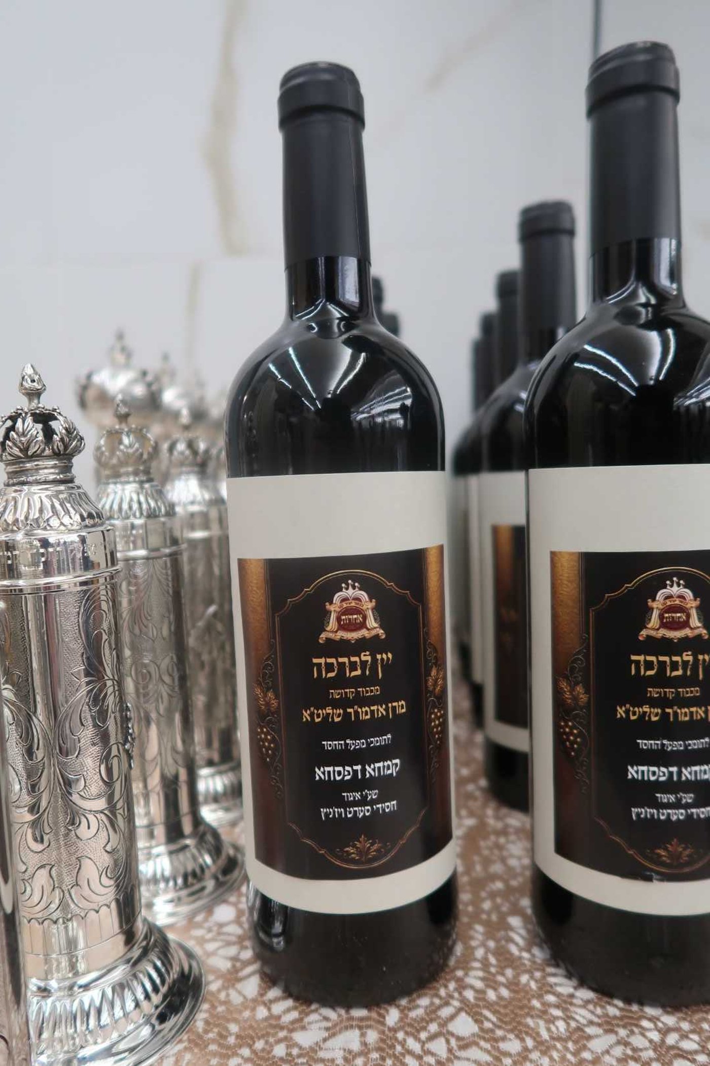 האדמו"ר מסערט ויז'ניץ בטיש פסח שני