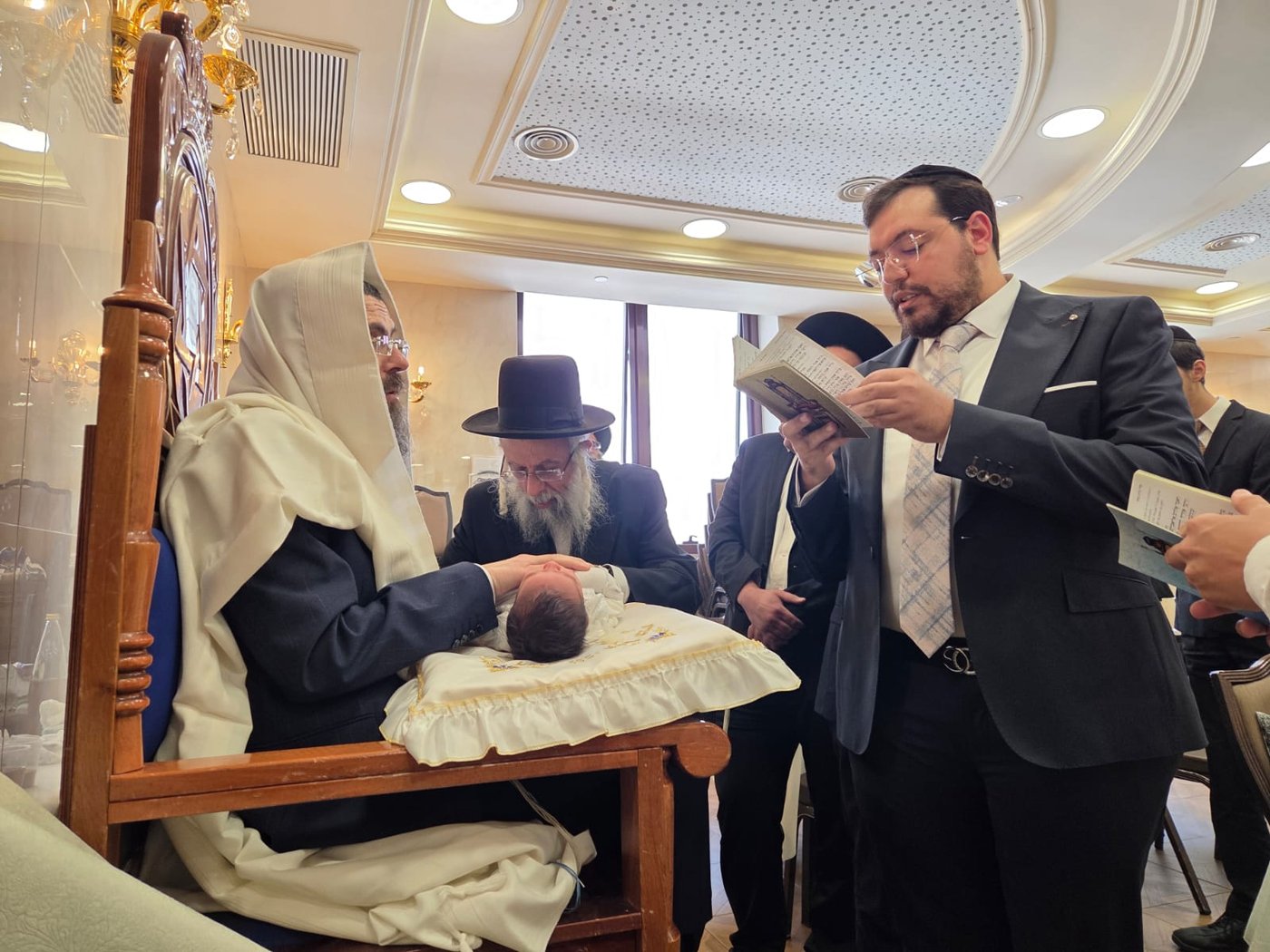 שמחת הברית בבית משפחת מאזוז