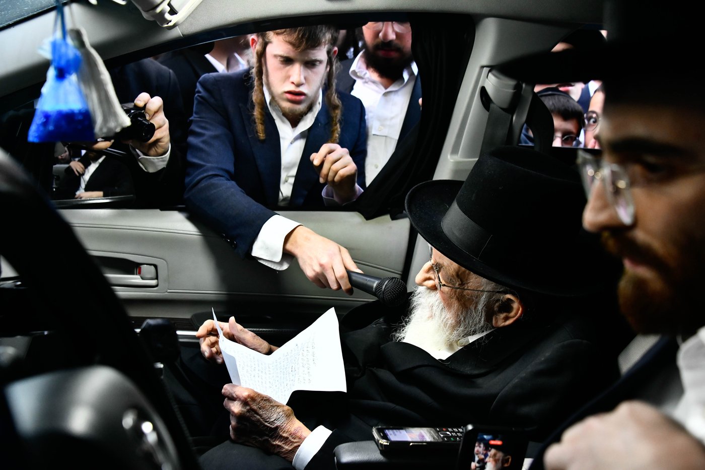 מסע הלוויית הגאון רבי דוד שמידל זצ"ל 