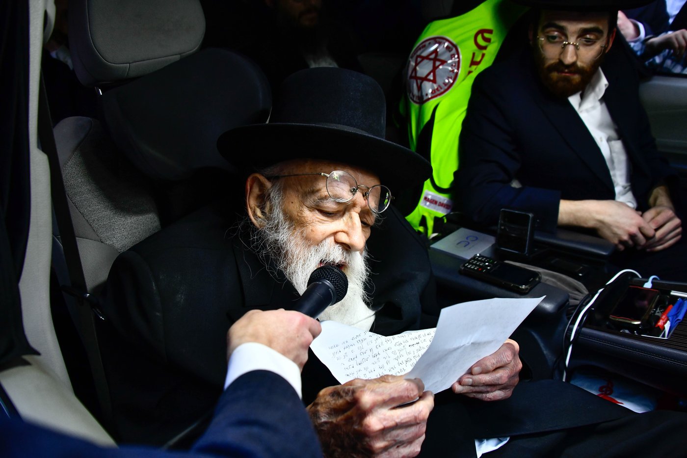 מסע הלוויית הגאון רבי דוד שמידל זצ"ל 