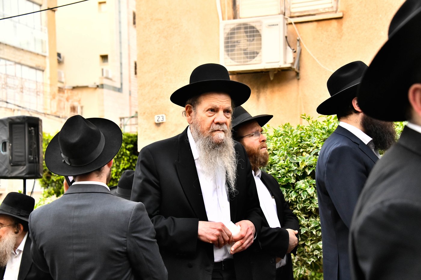 מסע הלוויית הגאון רבי דוד שמידל זצ"ל 