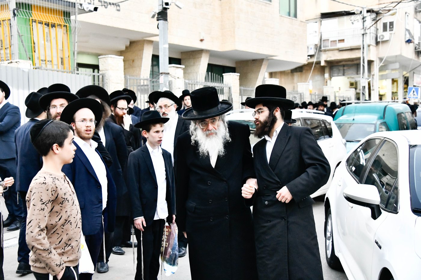 מסע הלוויית הגאון רבי דוד שמידל זצ"ל 