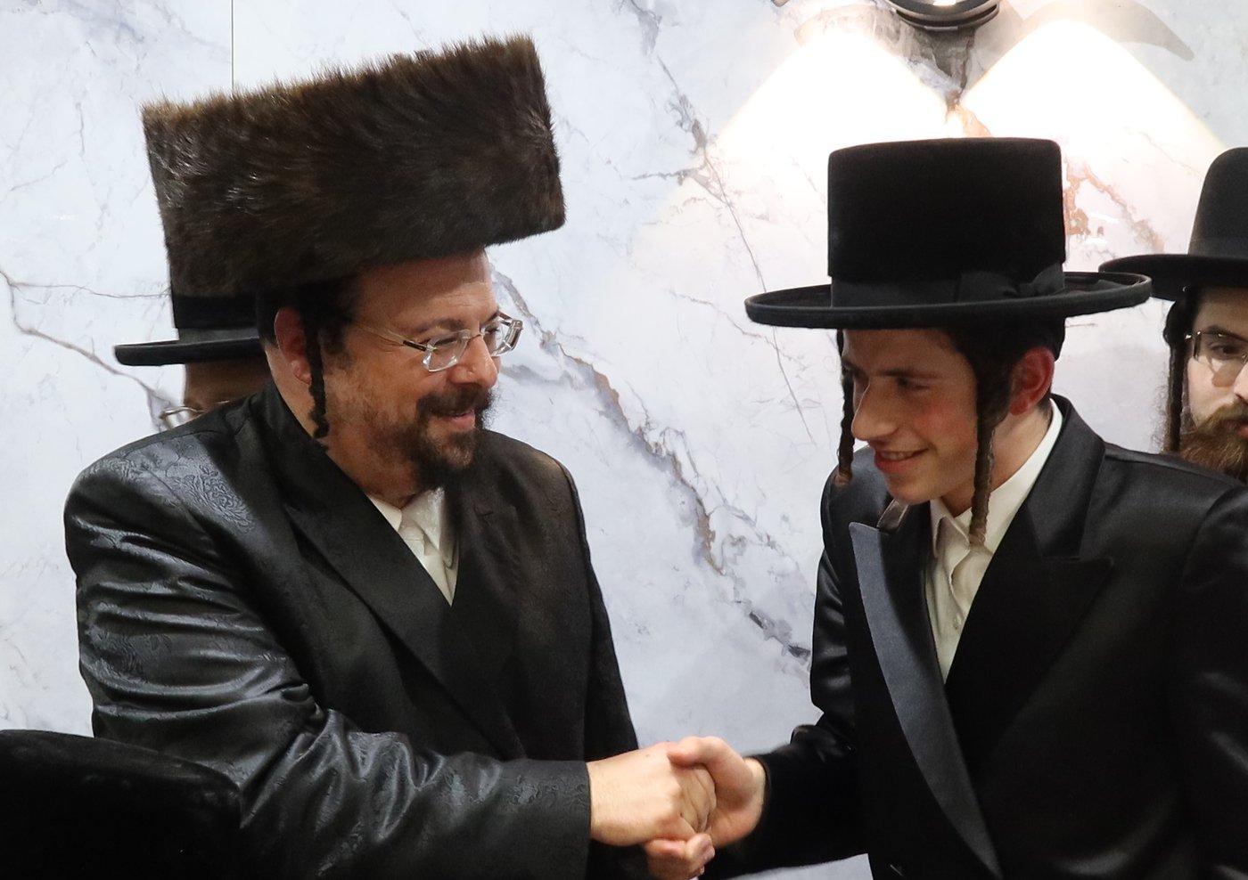 אירוסי נכדת גאב"ד זוועהיל