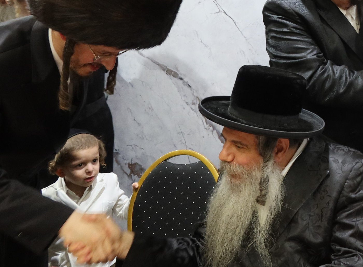 אירוסי נכדת גאב"ד זוועהיל