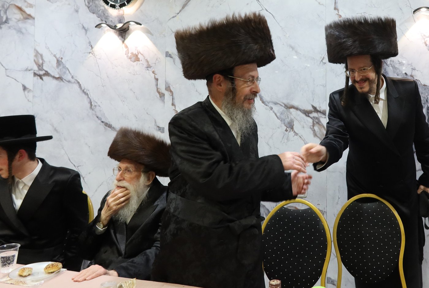 אירוסי נכדת גאב"ד זוועהיל