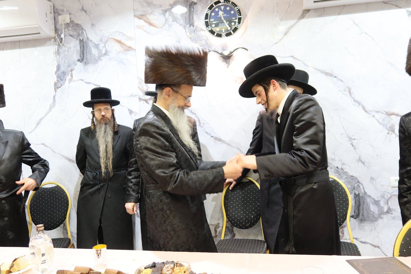 אירוסי נכדת גאב"ד זוועהיל