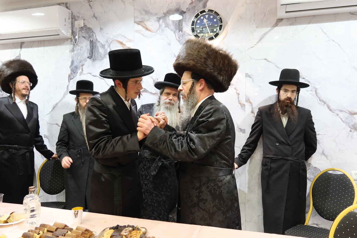 אירוסי נכדת גאב"ד זוועהיל