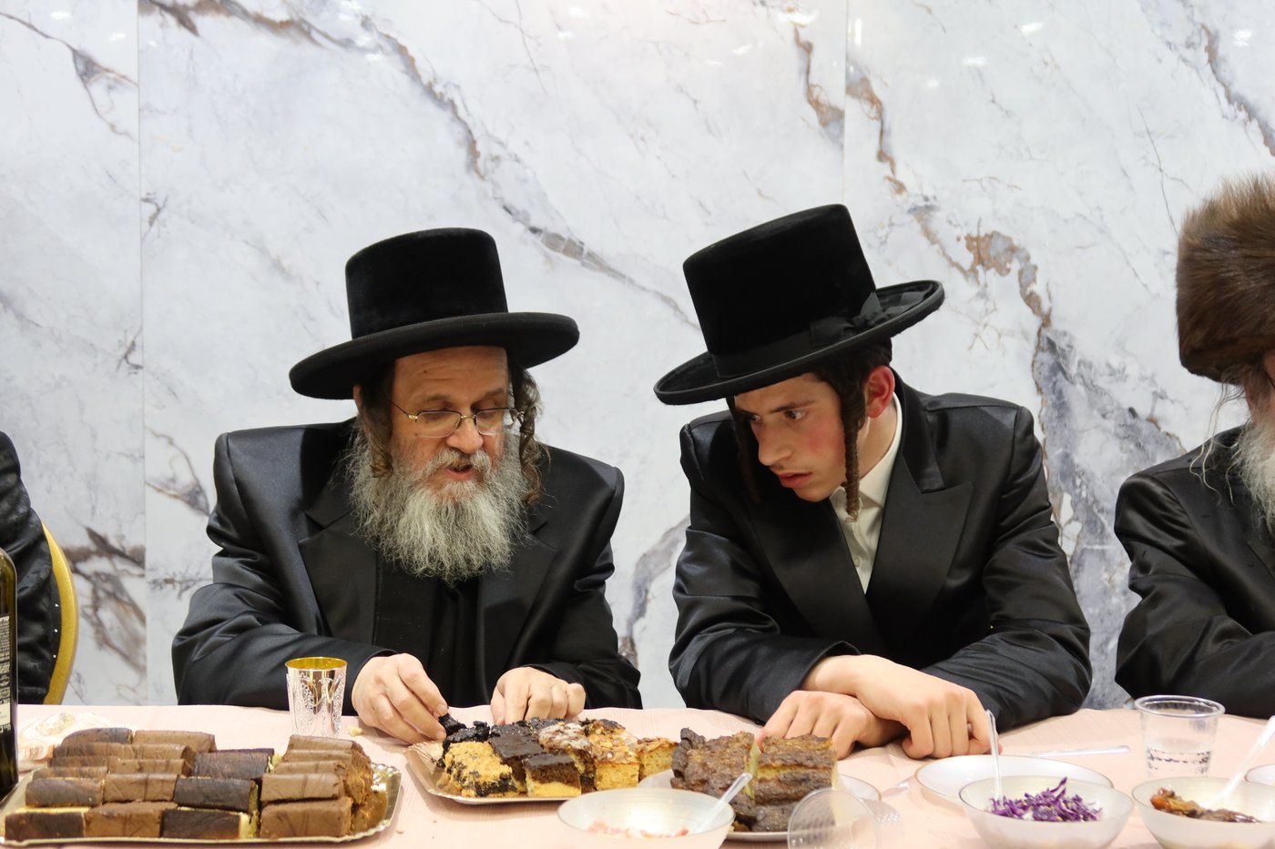 אירוסי נכדת גאב"ד זוועהיל