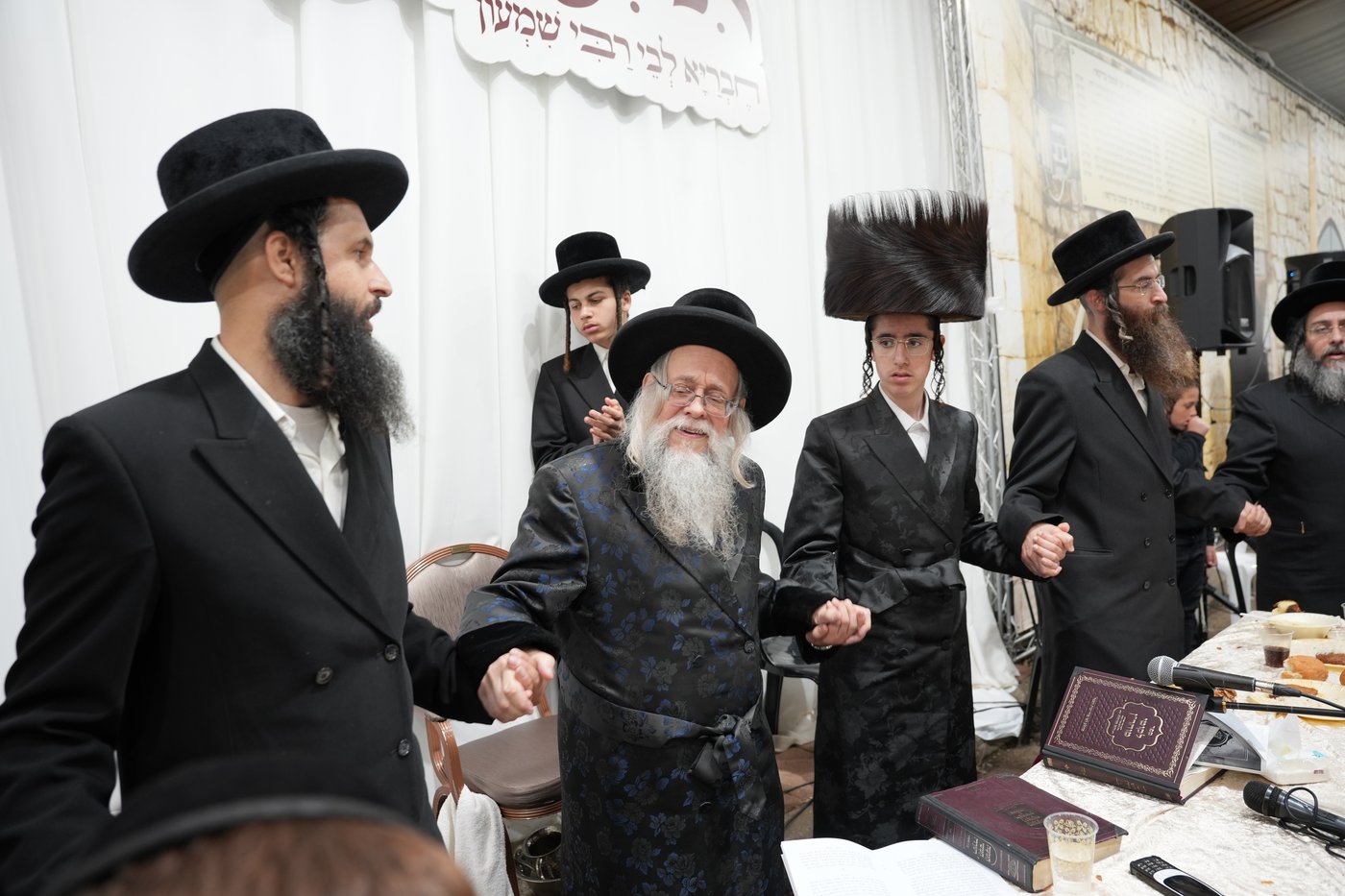 הגה"צ רבי יצחק לעזער במירון