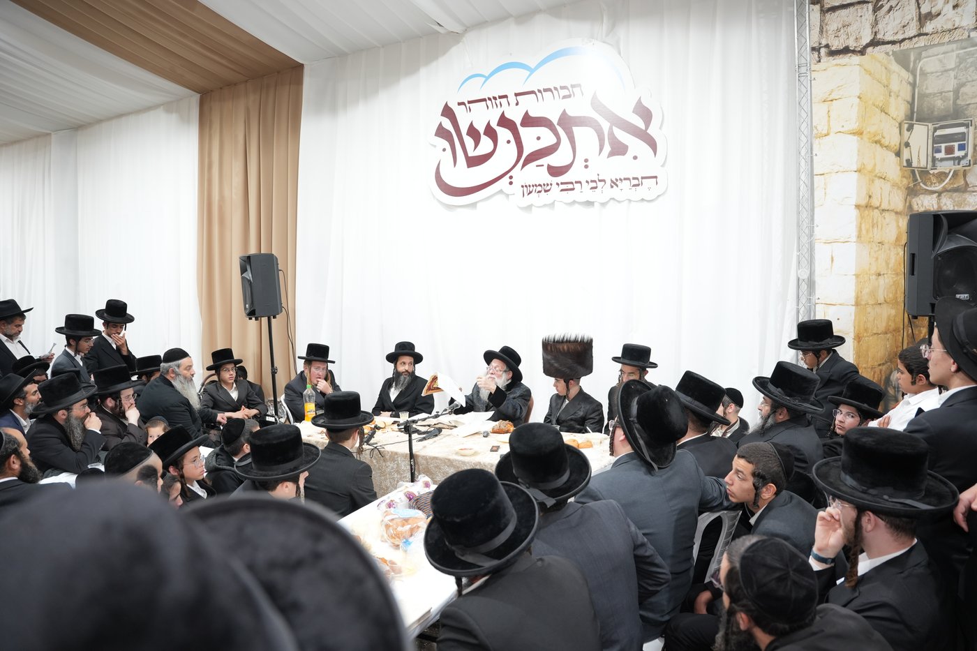 הגה"צ רבי יצחק לעזער במירון