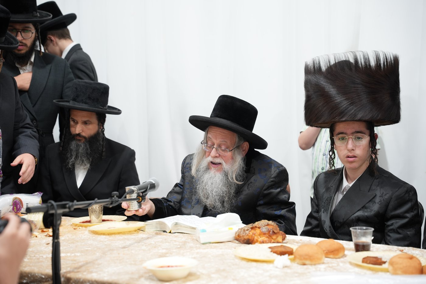 הגה"צ רבי יצחק לעזער במירון