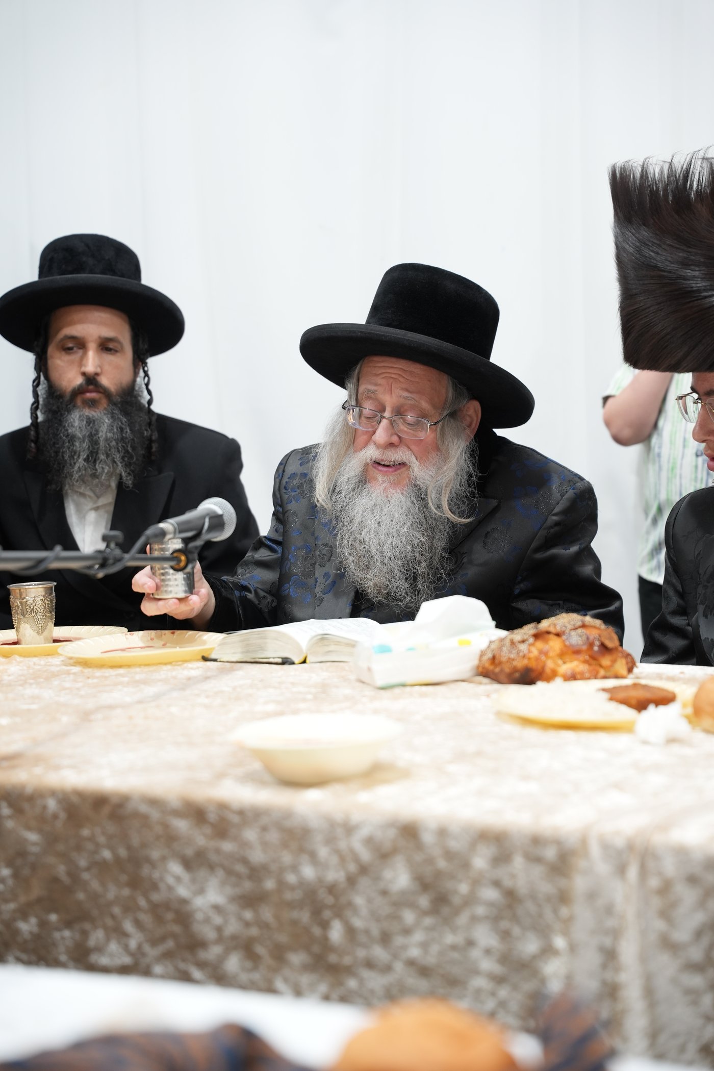 הגה"צ רבי יצחק לעזער במירון