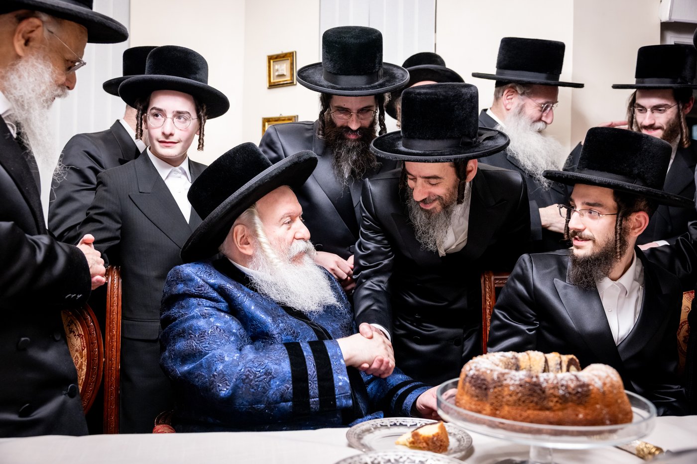 שמחת אירוסי נכדת האדמו"ר מבאבוב