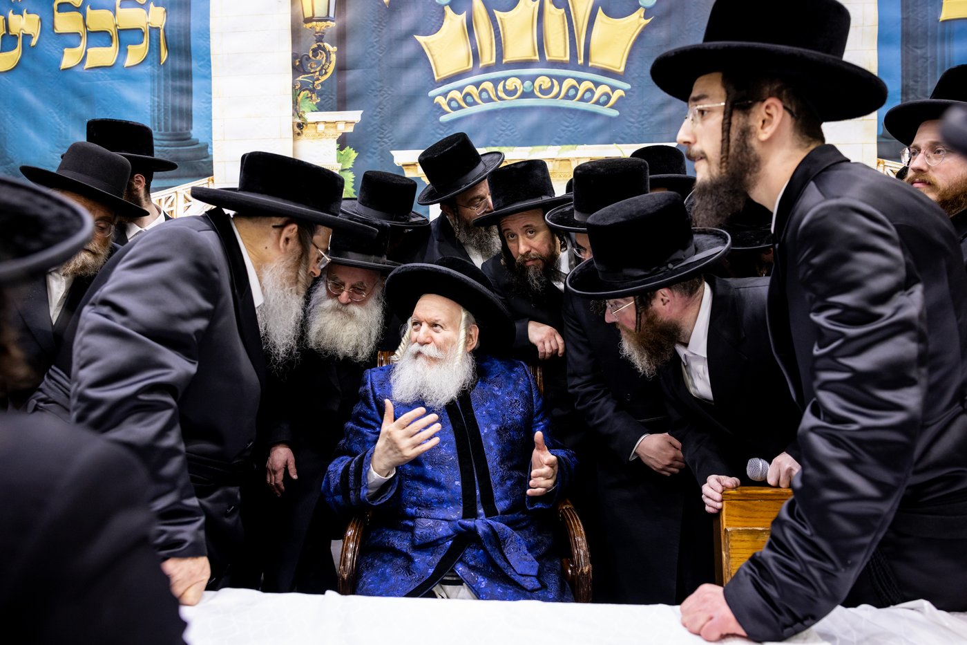 שמחת אירוסי נכדת האדמו"ר מבאבוב