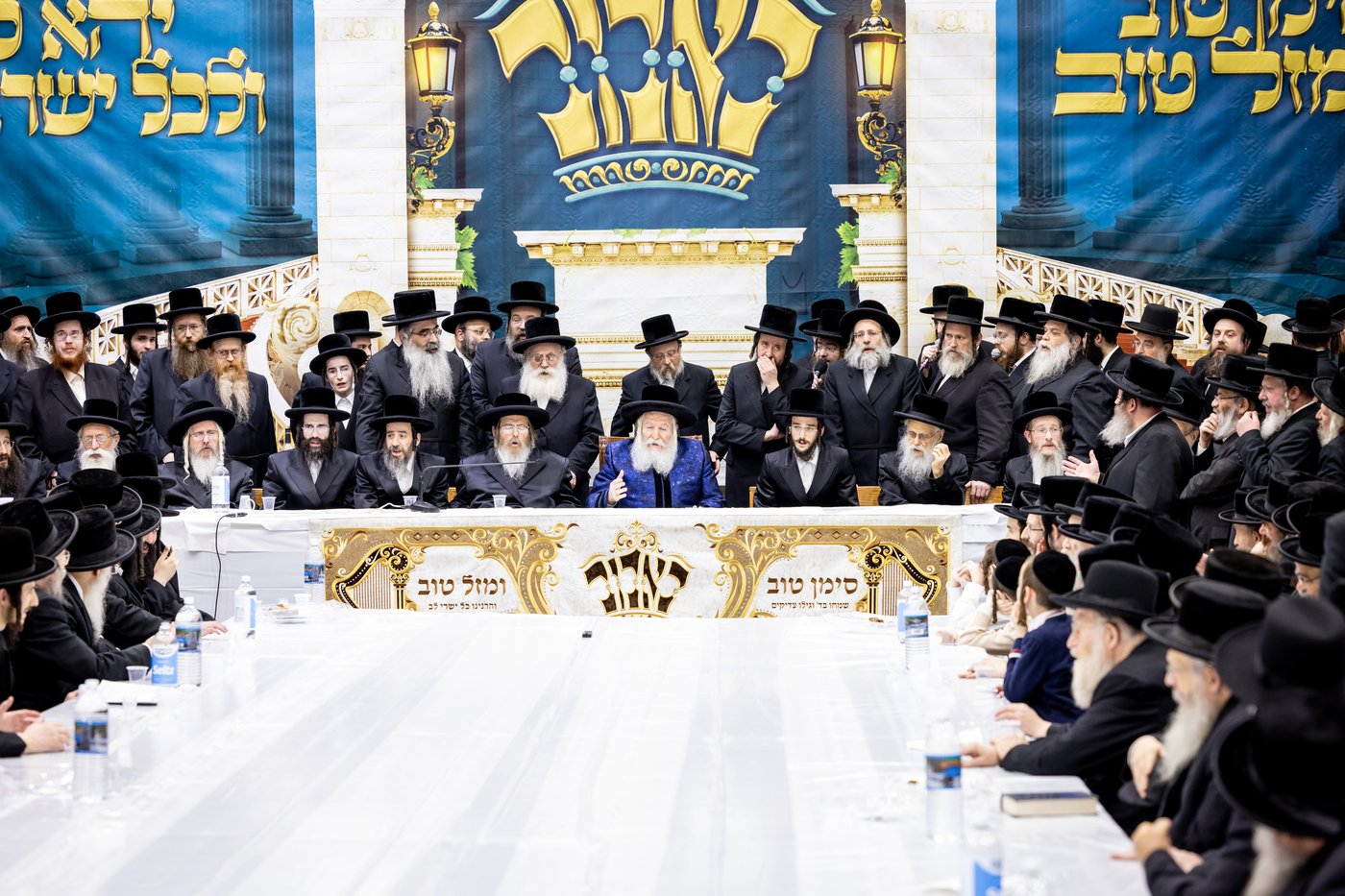 שמחת אירוסי נכדת האדמו"ר מבאבוב