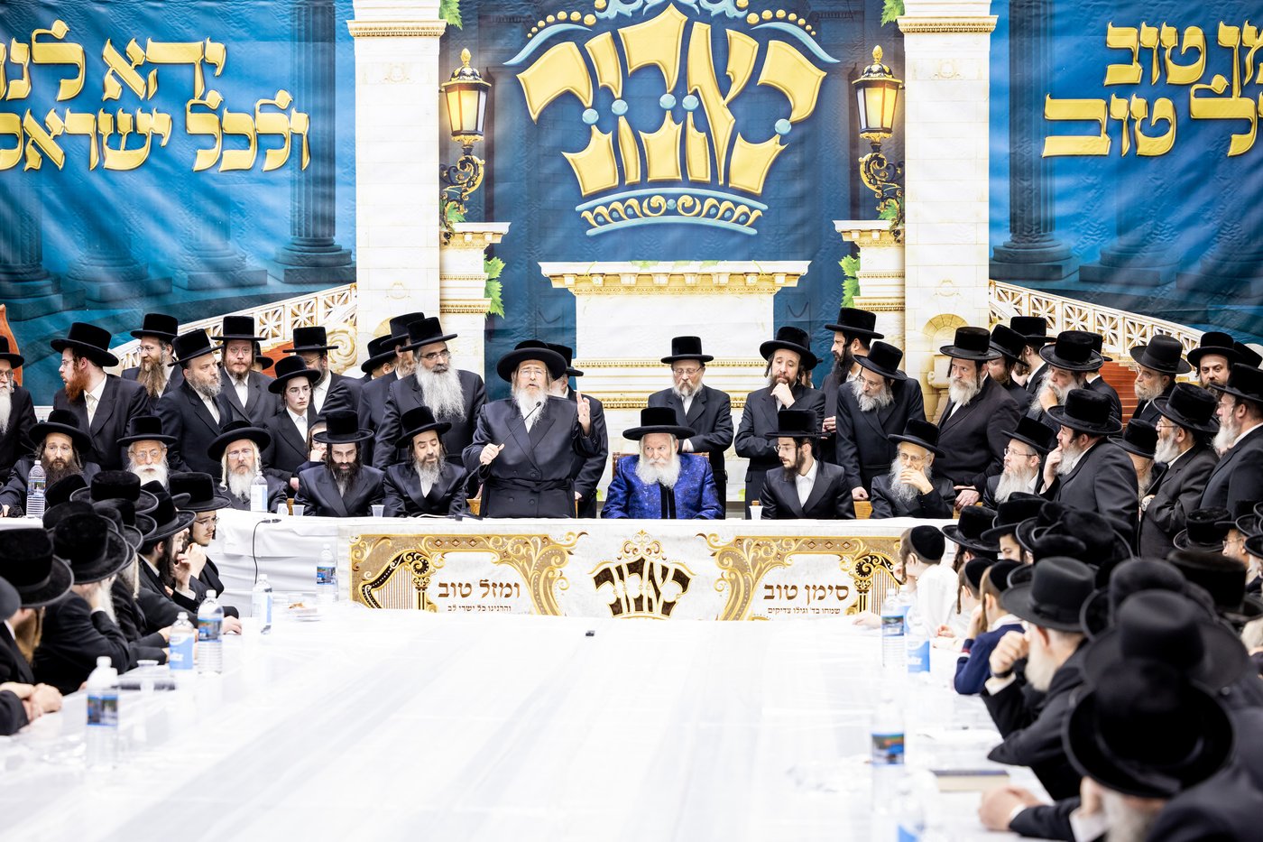שמחת אירוסי נכדת האדמו"ר מבאבוב