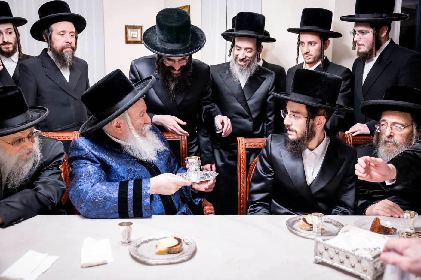 שמחת אירוסי נכדת האדמו"ר מבאבוב