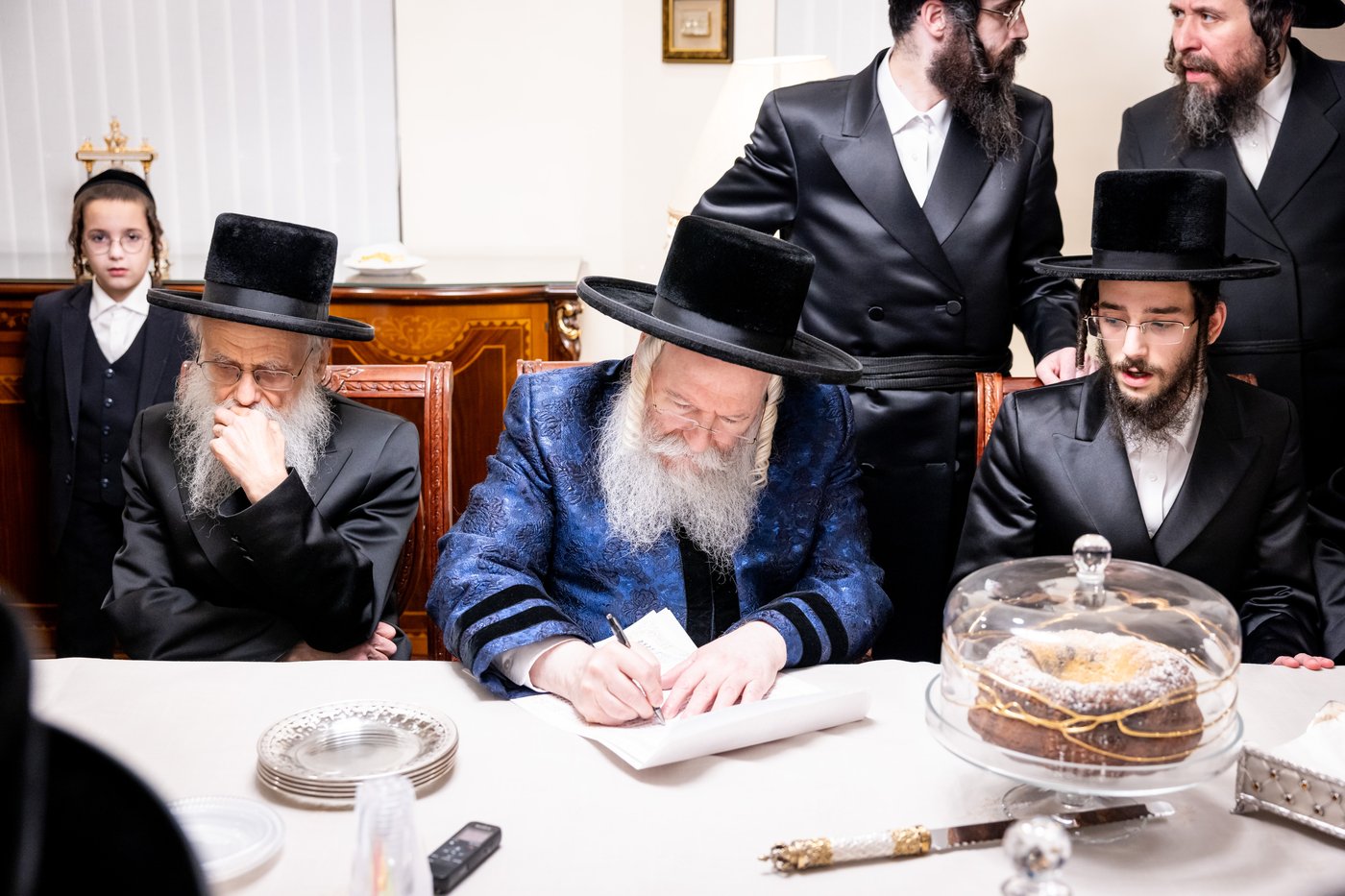 שמחת אירוסי נכדת האדמו"ר מבאבוב