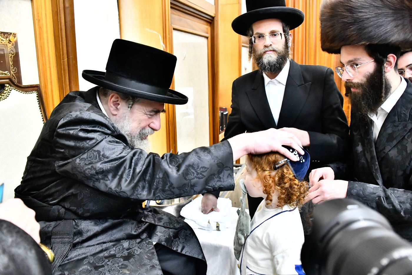 ל"ג בעומר בחצה"ק רחמסטריווקא