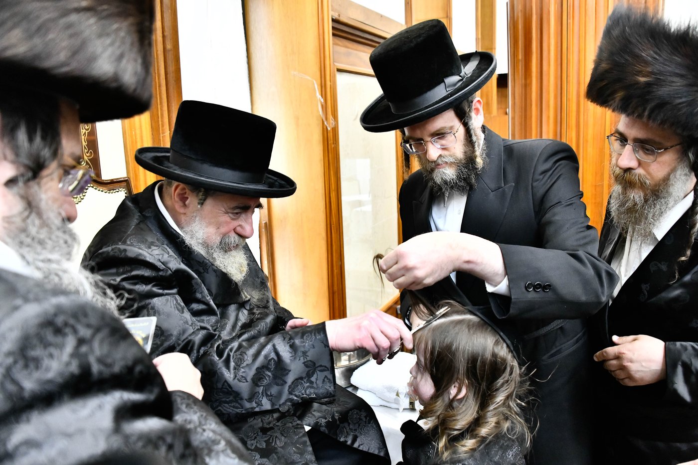 ל"ג בעומר בחצה"ק רחמסטריווקא