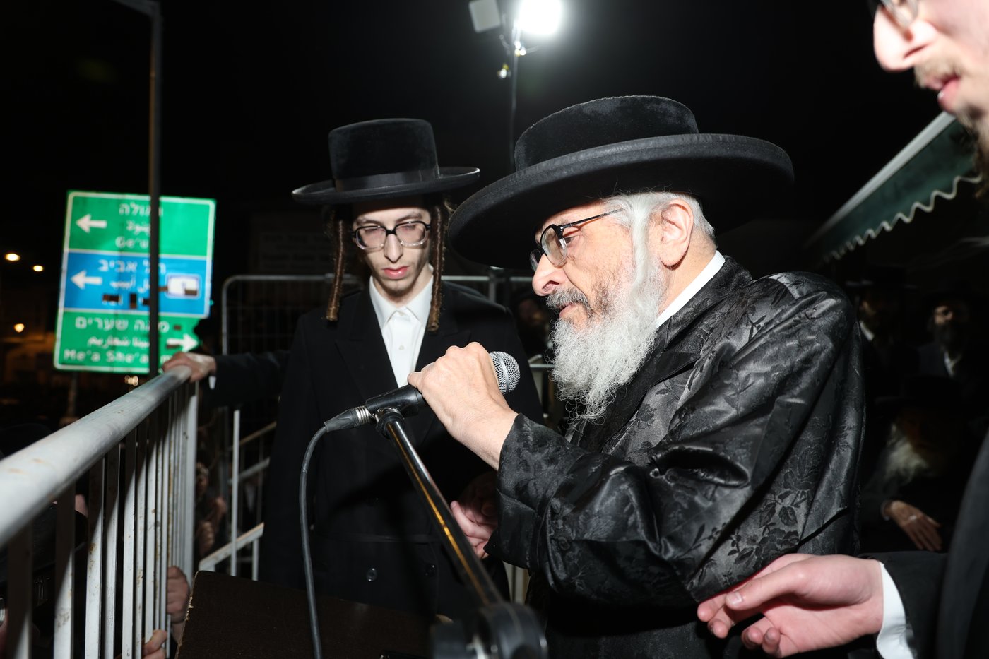 מסע הלויית הגאון רבי דוד שמידל זצ"ל בירושלים