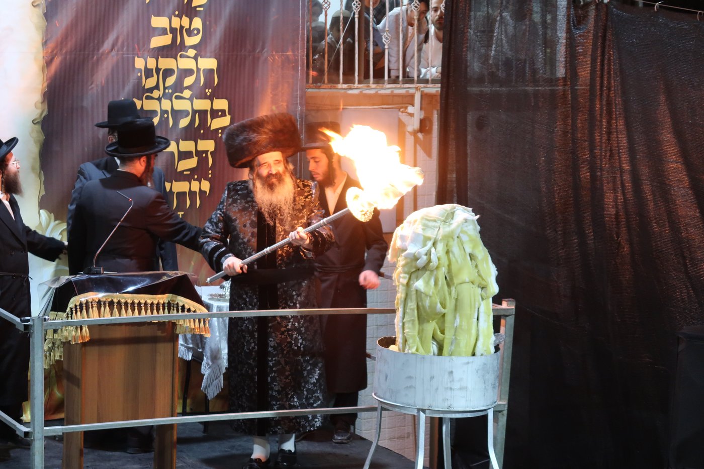 ל"ג בעומר בחצה"ק זוטשקא