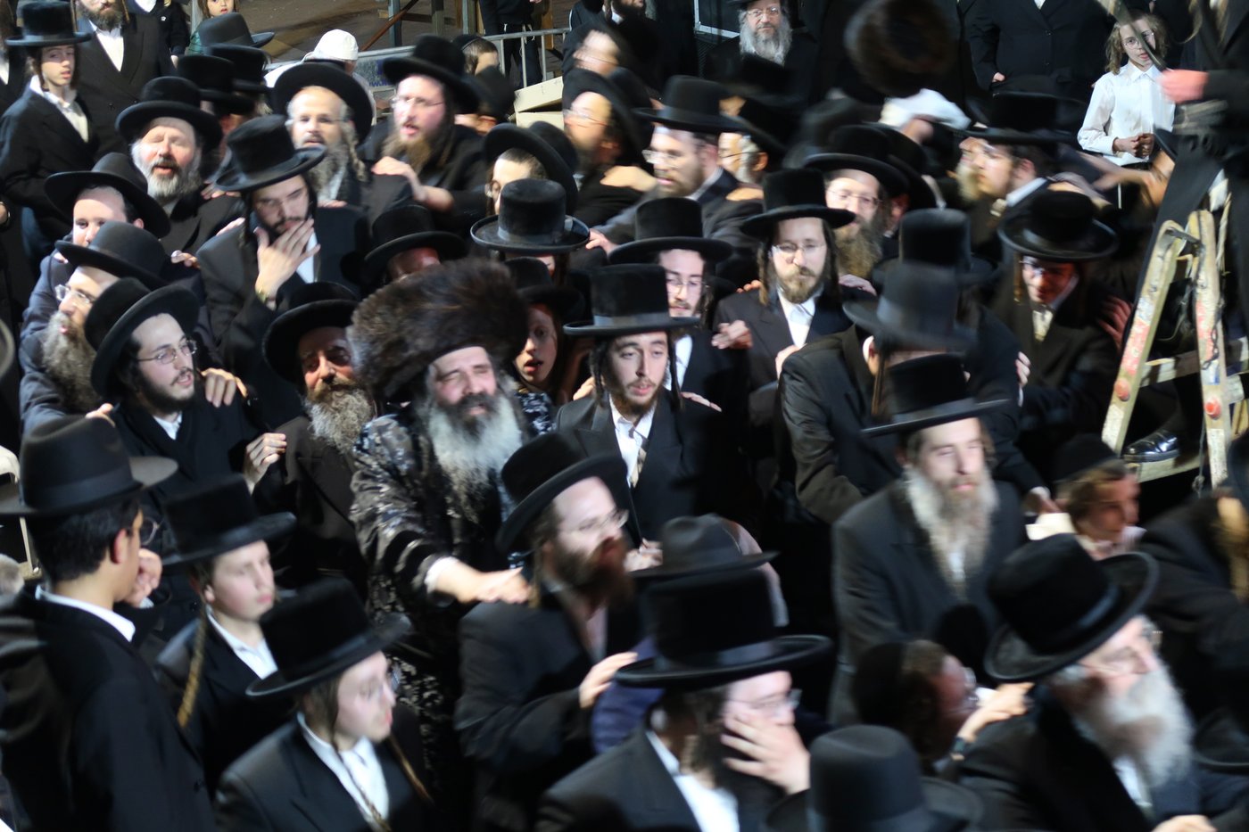 ל"ג בעומר בחצה"ק זוטשקא
