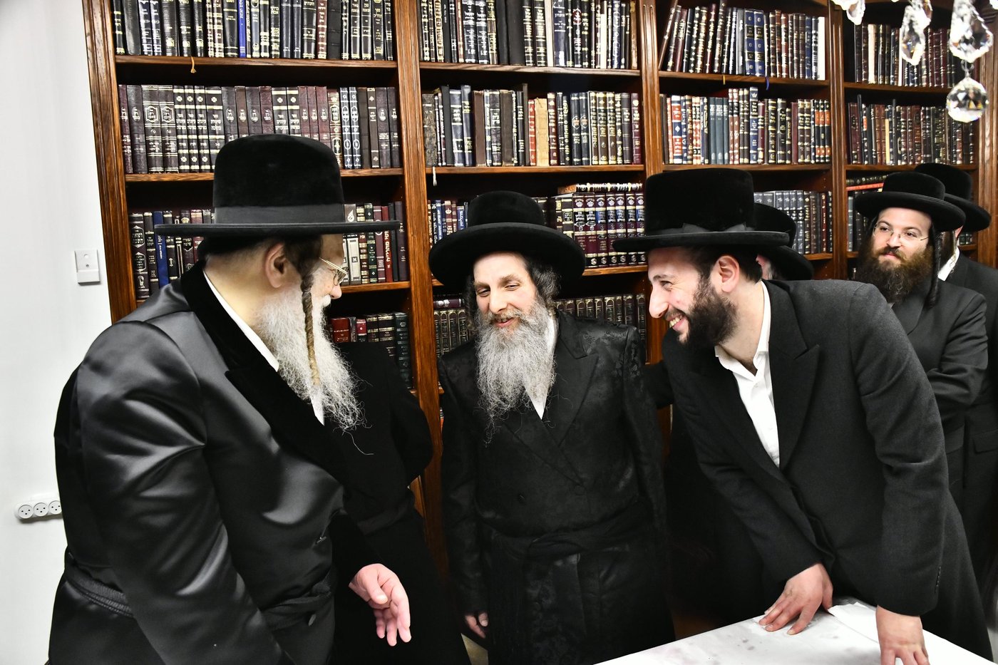 שמחת הווארט בחצרות מודז'יץ - אנגוואר - נדבורנה