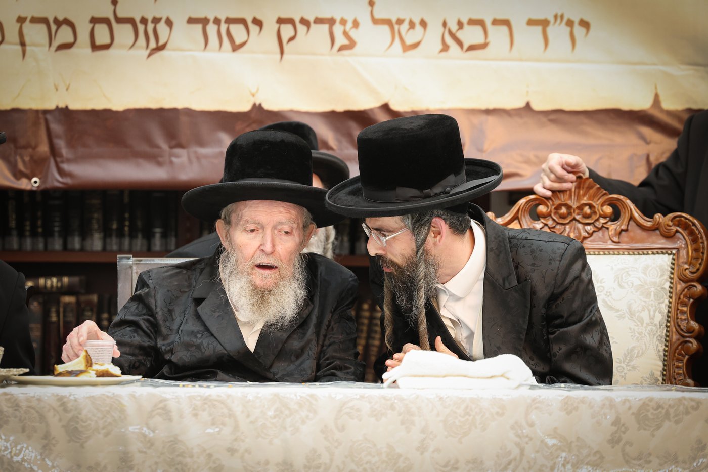 הילולא קדישא וכתיבת ס"ת בחצה"ק זוועהיל