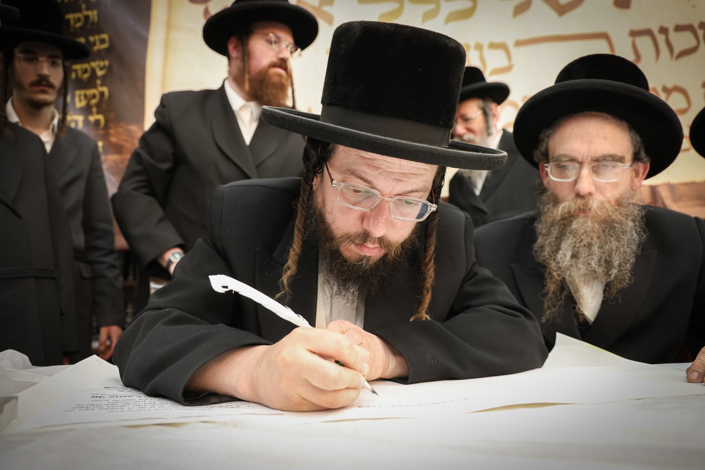 הילולא קדישא וכתיבת ס"ת בחצה"ק זוועהיל