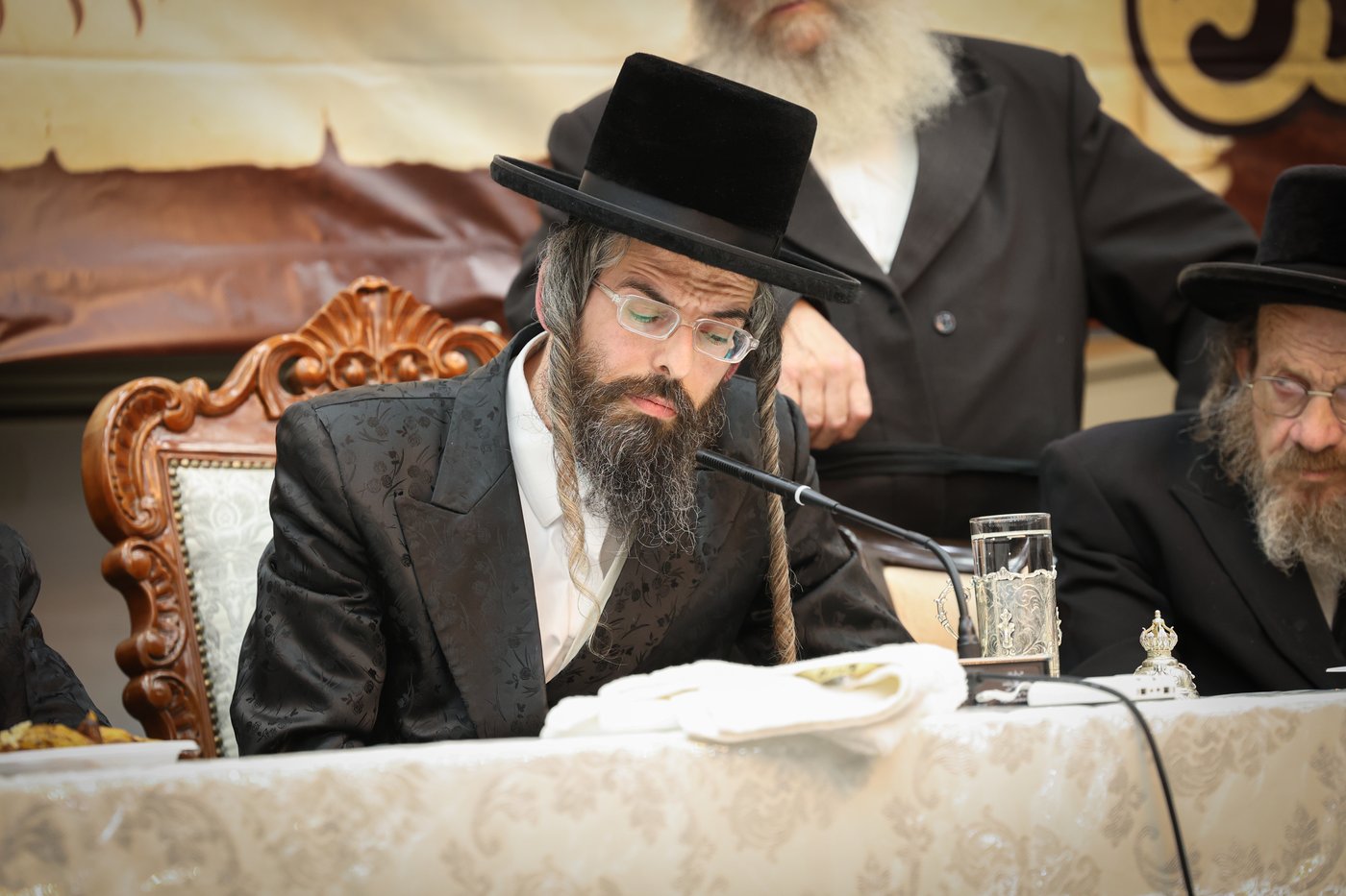 הילולא קדישא וכתיבת ס"ת בחצה"ק זוועהיל