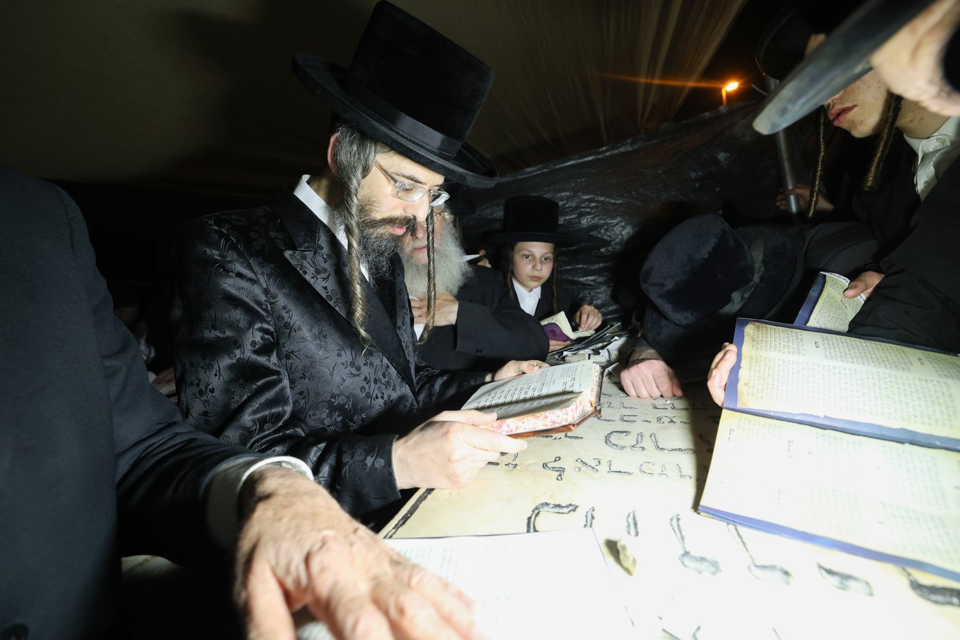 הילולא קדישא וכתיבת ס"ת בחצה"ק זוועהיל