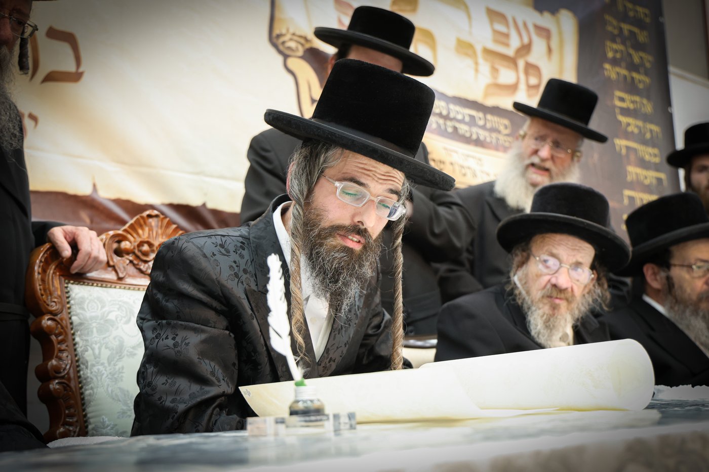 הילולא קדישא וכתיבת ס"ת בחצה"ק זוועהיל