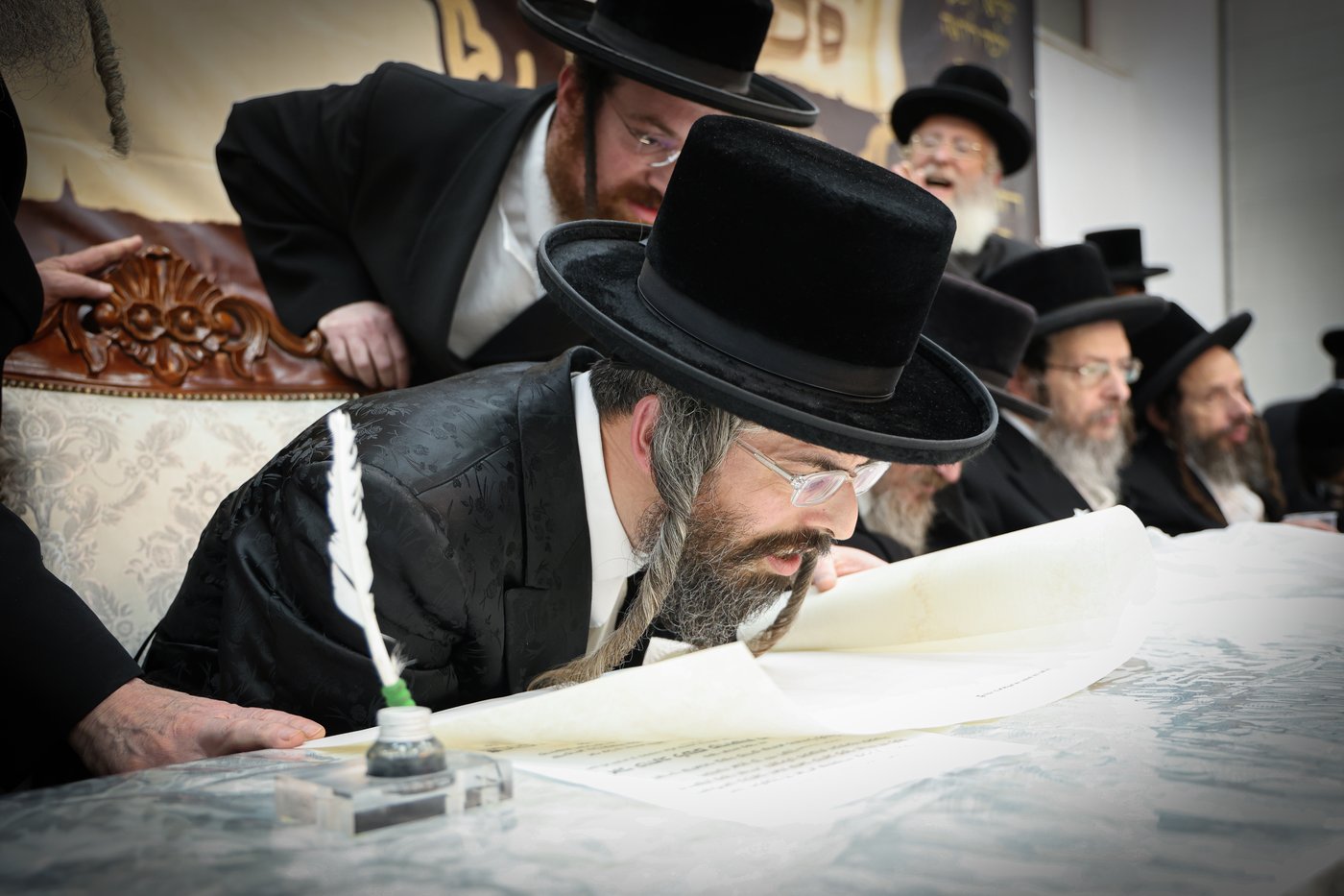 הילולא קדישא וכתיבת ס"ת בחצה"ק זוועהיל