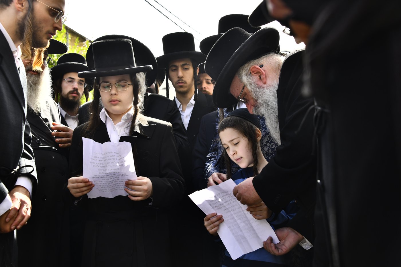 הלווית הרבנית ממעז'יבוז ע"ה