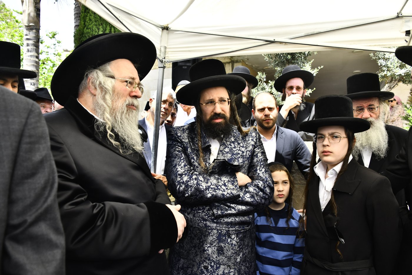 הלווית הרבנית ממעז'יבוז ע"ה