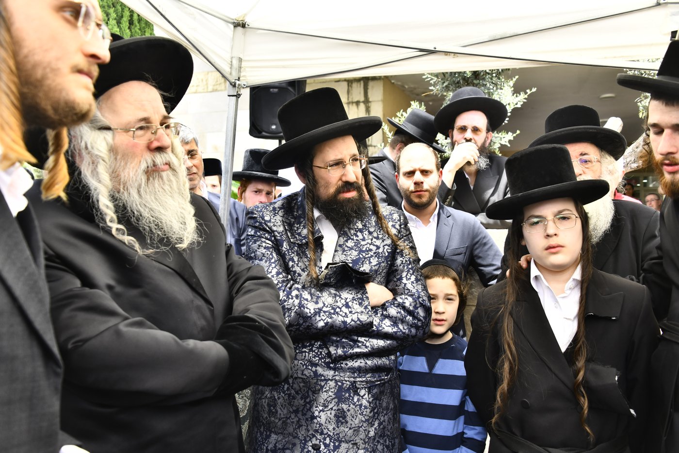 הלווית הרבנית ממעז'יבוז ע"ה