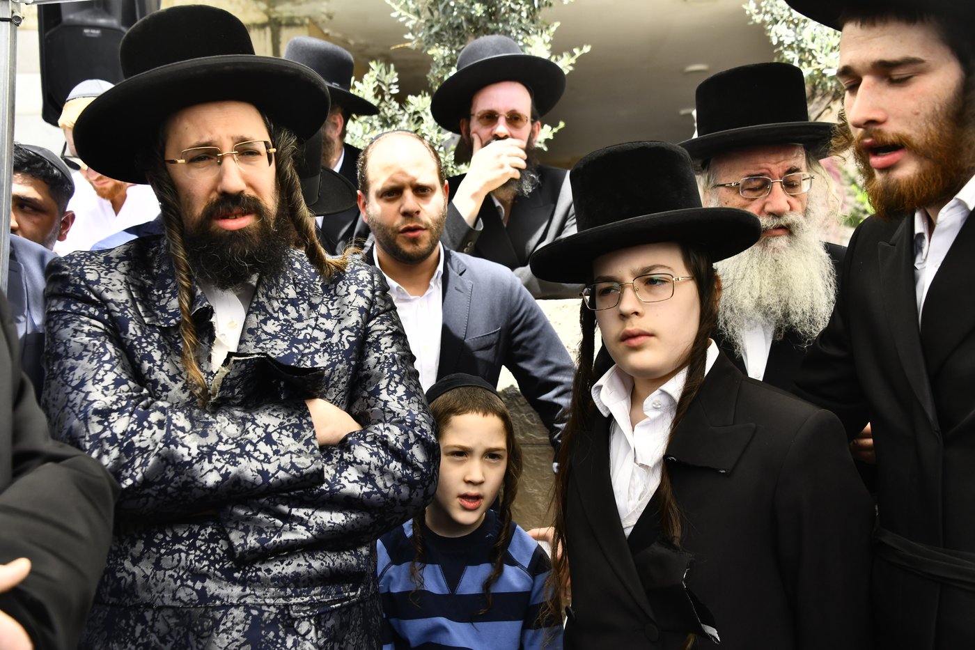 הלווית הרבנית ממעז'יבוז ע"ה