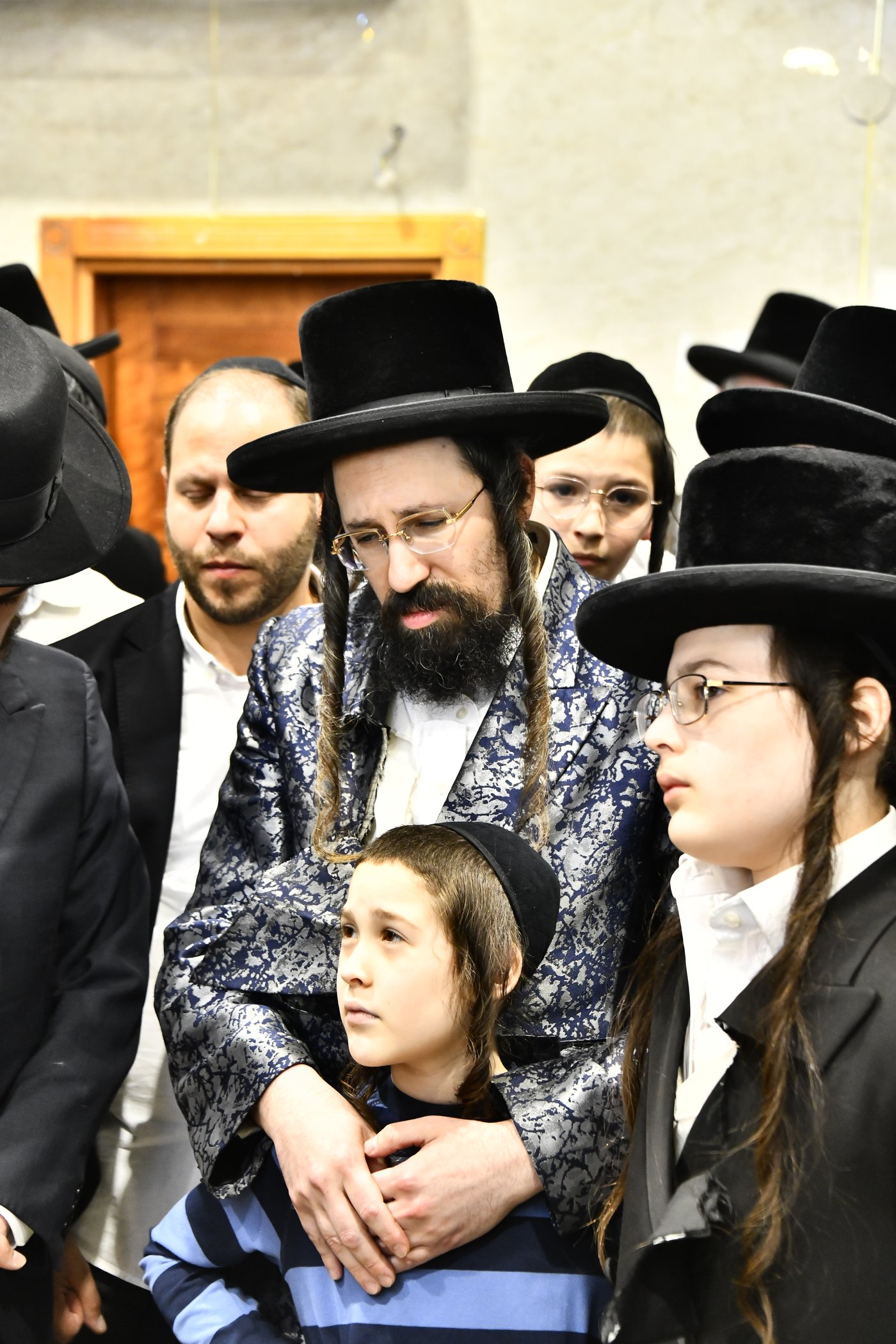 הלווית הרבנית ממעז'יבוז ע"ה