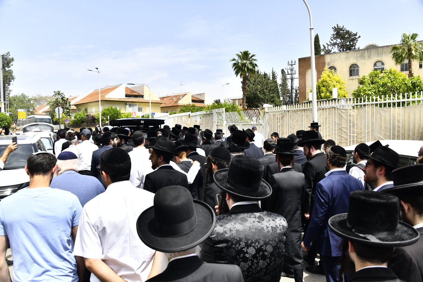 הלווית הרבנית ממעז'יבוז ע"ה