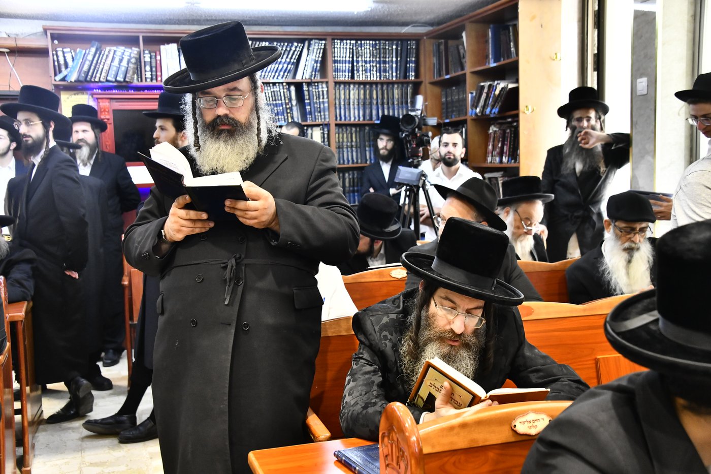 הלווית הרבנית ממעז'יבוז ע"ה